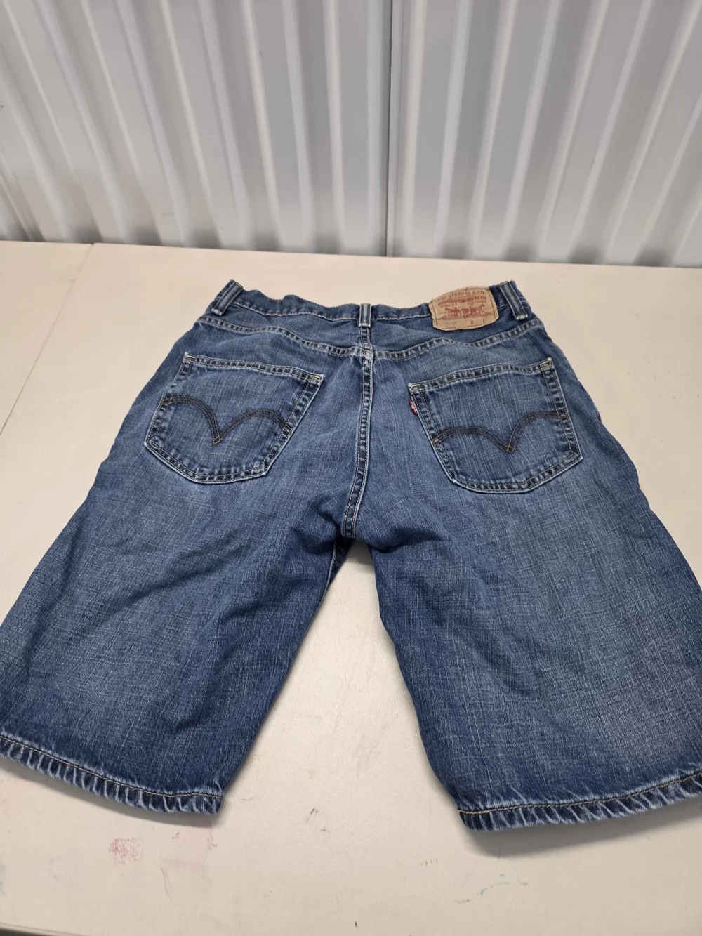 Levi's 569 Loose Denim Jeans Shorts Men's Size 30x11
